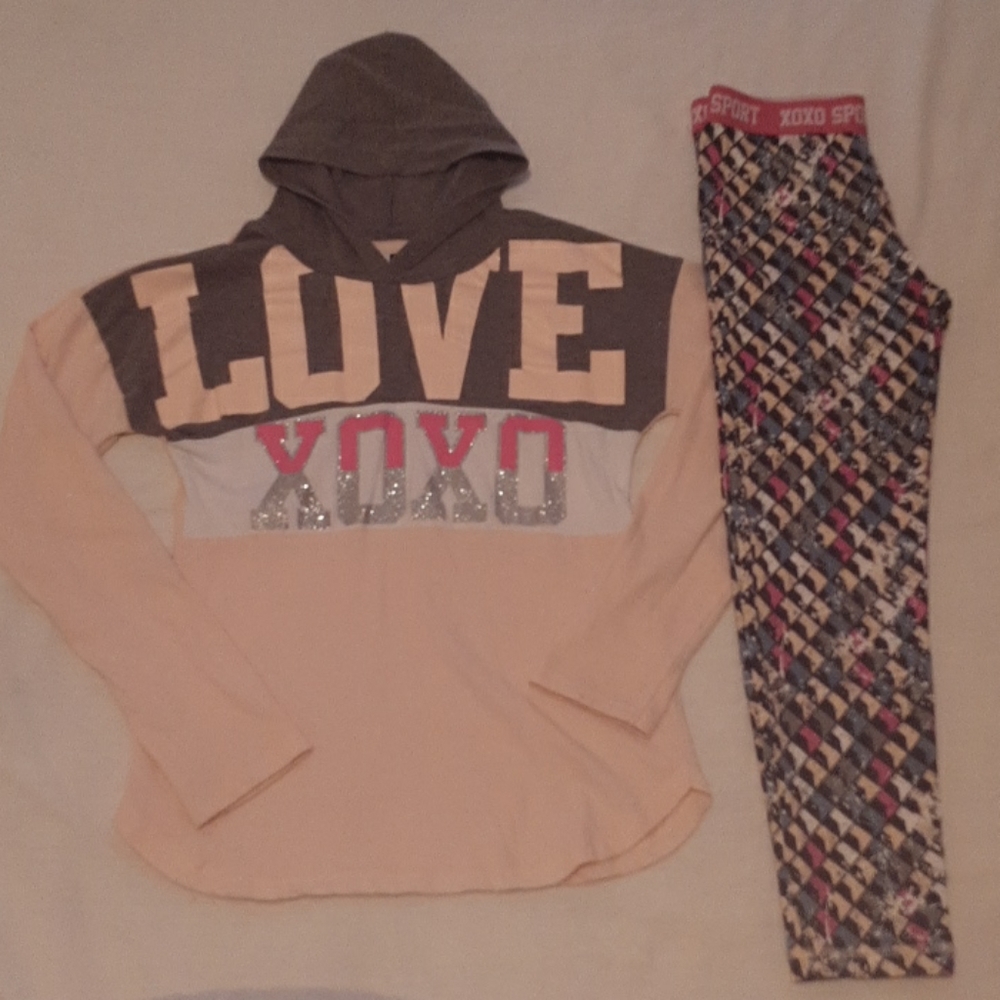 2-Piece Girls - Love XOXO - Offers Welcome! <3